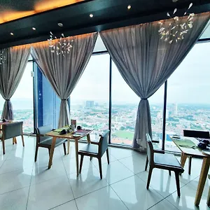 The Shore & Residences Hotell
